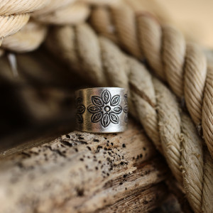 Szeroki pierścionek obrączka Trzy Kwiaty