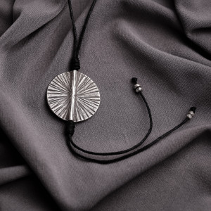 Długi etniczny naszyjnik Siła Wiatru