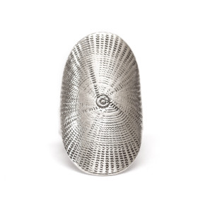 Duży pierścionek w orientalnym stylu