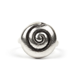 Pierścionek z dużym ślimakiem