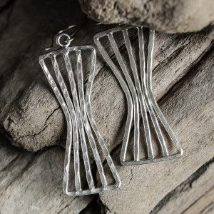 Wiszące kolczyki w etnicznym stylu