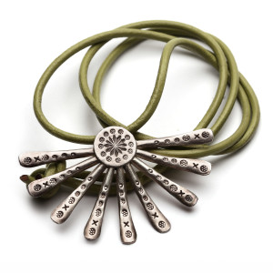 Długi etniczny naszyjnik Moc Słońca