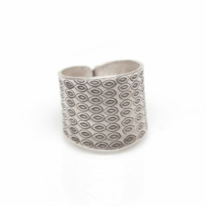 Etniczny pierścionek srebrny Tysiąc Spojrzeń