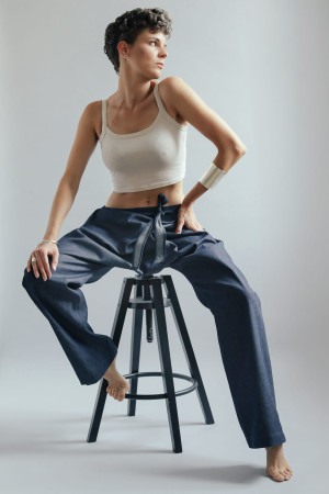 Szerokie spodnie z lekkiego jeans'u