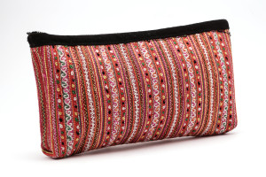 Saszetka z kolorowym haftem plemion Hmong