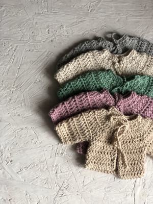 Sweterek dla lalki ( 34, 38 cm )
