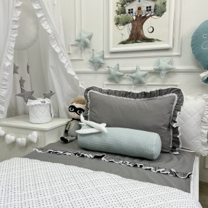 Pościel dla dzieci z podwójną falbanką i koronką Grafit