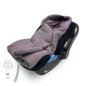 Kocyk otulacz do fotelika samochodowego – Berry Mousse