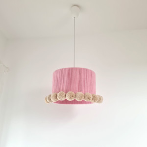 Lampa sufitowa dla dzieci - RÓŻOWA Z POMPONAMI
