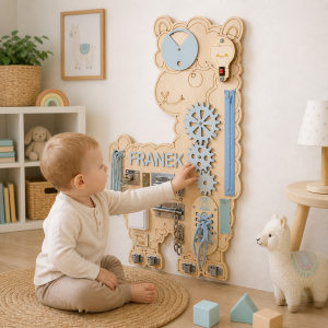 Tablica manipulacyjna Lama Personalizowana – dla chłopca 70 cm– sensoryczna tablica edukacyjna dla dzieci