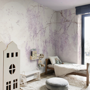 Tapeta BIRDSONG Lavender – fioletowa tapeta do pokoju dziewczynki w kwiaty