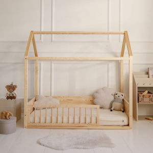 Zestaw Wood Nest – łóżko domek Montessori 90 × 200 cm z kompletem barierek Bellamy Wood Nest