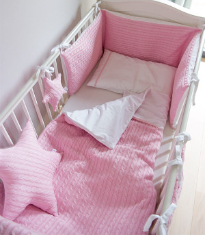 Komplet pościeli Malmo Pink - poszewka 100x135, 40x60 + ochraniacz