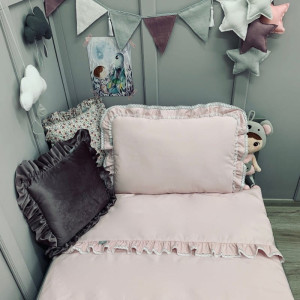 Komplet pościeli z wypełnieniem Róż z Koronką