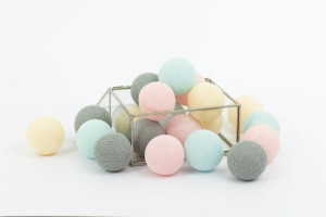 Lampki dla dzieci kule Cotton Balls Delikatne - różne rozmiary