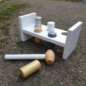 Drewniana wbijanka przebijanka srebrna - zabawka Jabadabado