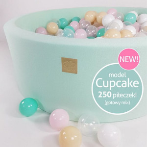 Suchy basen z piłeczkami, 250 piłeczek - zabawki kreatywne Cupcake