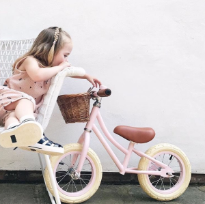 Banwood FIRST GO! rowerek biegowy pink