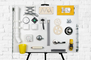 Tablica manipulacyjna Żółta - kreatywna zabawka dla dzieci