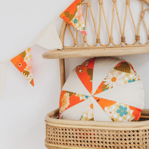 Poduszka drops "Picnic with the flowers"