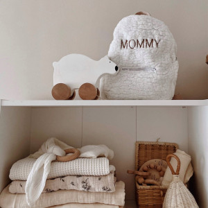 Plecak dziecięcy Teddy z haftowanym imieniem – biały