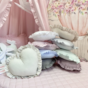 Poduszka Serce z Falbanką - różne kolory