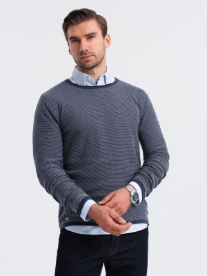 Męski dzianinowy sweter w strukturalne kropki – granatowy V1 OM-SWSW-0118