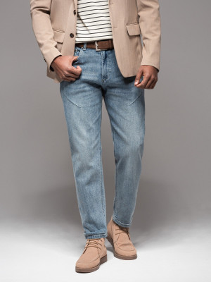Męskie spodnie jeansowe CARROT FIT z ozdobnymi zaszewkami – jasnoniebieskie V1 OM-PADP-0227