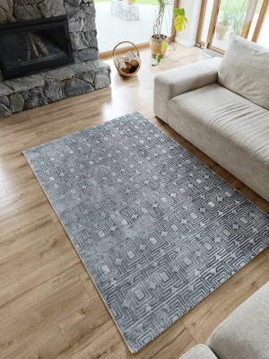 Dywan nowoczesny pluszowy, kolor szary 140x200cm z krótkim miękkim włosiem.