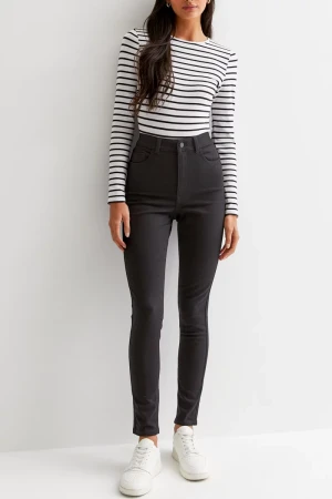 Modelujące Czarne Jeansy Jenna Skinny, Short