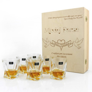 Szklanki do whisky w pudełku z grawerem na ślub - Młoda para