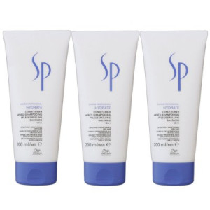 Wella SP Hydrate Conditioner 3 x 200 ml für trockenes Haar spendet Feuchtigkeit