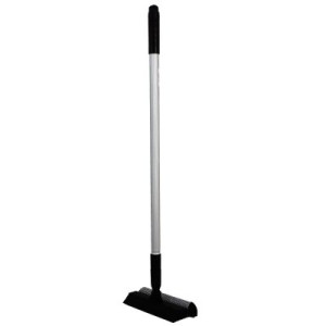 Vikan Scheibenschaber mit Schwamm & Teleskopstiel 710 mm schwarz