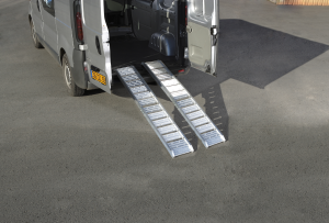 MOTTEZ - Lot de 2 rampes en aluminium lisse - A386S2