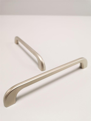 Uchwyt UU05 160 mm satyna