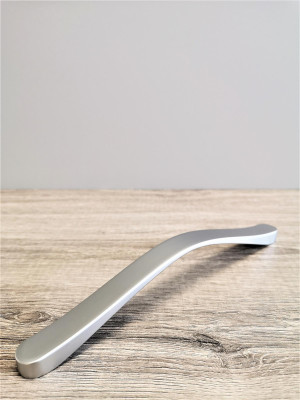 Uchwyt UU16 192 mm chrom mat, aluminium