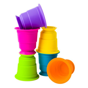 Kubeczki przyssawki - miękkie kubeczki z przyssawkami - fat brain toys
