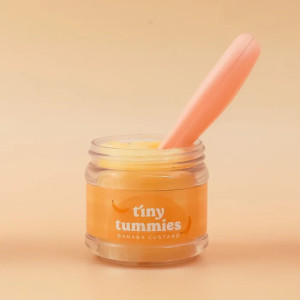 Bananowy słoiczek z łyżeczką - zestaw do pielęgnacji lalek - tiny harlow