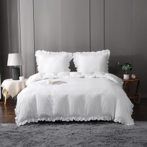 Elegancka pościel glamour w falbanki biała 160x200