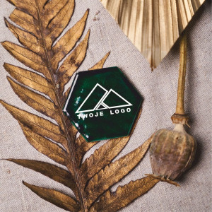 Magnes ceramiczny z twoim Logo - hexagon 1
