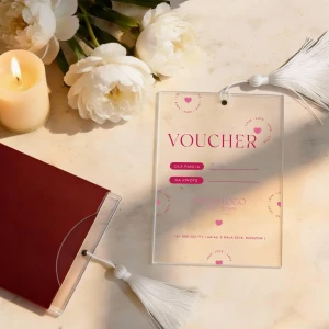Akrylowy voucher podarunkowy transparentny Z CHWOSTEM WZÓR 977
