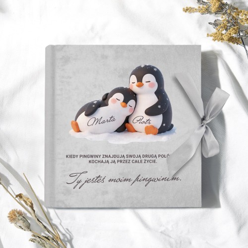 Album na zdjęcia welurowy z nadrukiem dla zakochanych - Pingwinia miłość