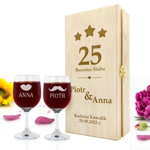 Drewniana skrzynka na wino z kieliszkami na 25 rocznicę ślubu - Toast