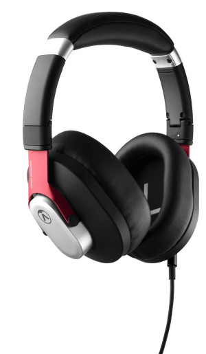 Austrian Audio  Hi-X15