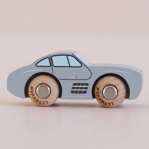 Auto Mavis Drewniany Samochodzik Premium FSC Le Toy Van 2+