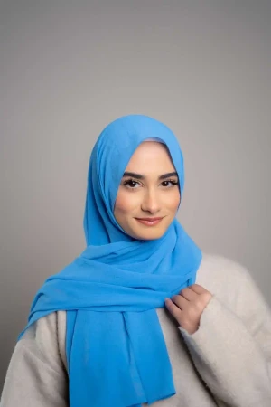 Frozen Chiffon Hijab In Blue | Stylish and Comfortable Modest Fashion | Rabaya