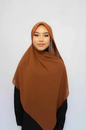 Italian Crinkle Hijab in Cinnamon Brown | Casual Hijab | Modest Wear Fashion & Clothing | Rabaya
