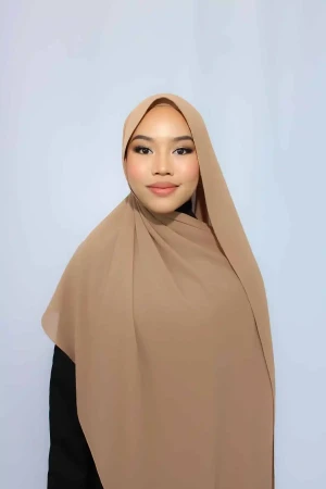 Italian Crinkle Hijab in Mocha Brown | Casual Hijab | Modest Wear Fashion & Clothing | Rabaya