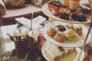 Luxury Afternoon Tea With Bubbly At Rothay Manor For Two In An Award Winning Hotel In The Lake District With Delicious Sandwiches + Sweet Treats