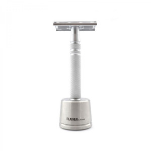 Feather Luxury Tradisjonell Barberhøvel AS-D2S med stativ